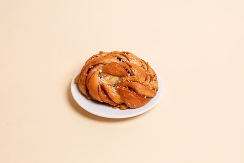 Cardamom Bun