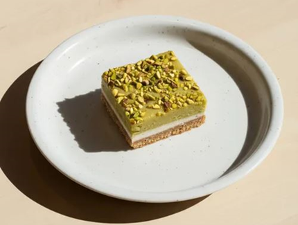 Pistacchio-Vanilla Square